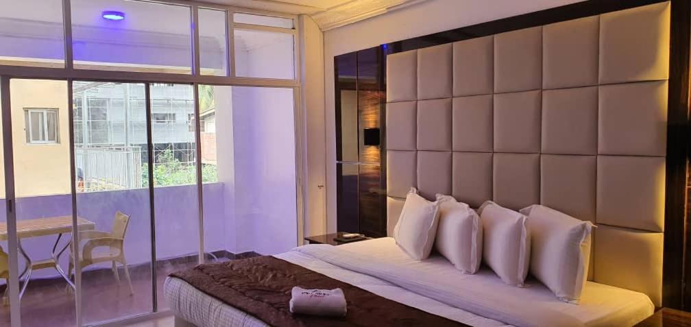 Presken Hotels @ Абуджа Екстериор снимка