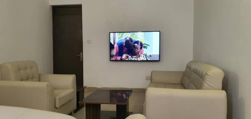 Presken Hotels @ Абуджа Екстериор снимка